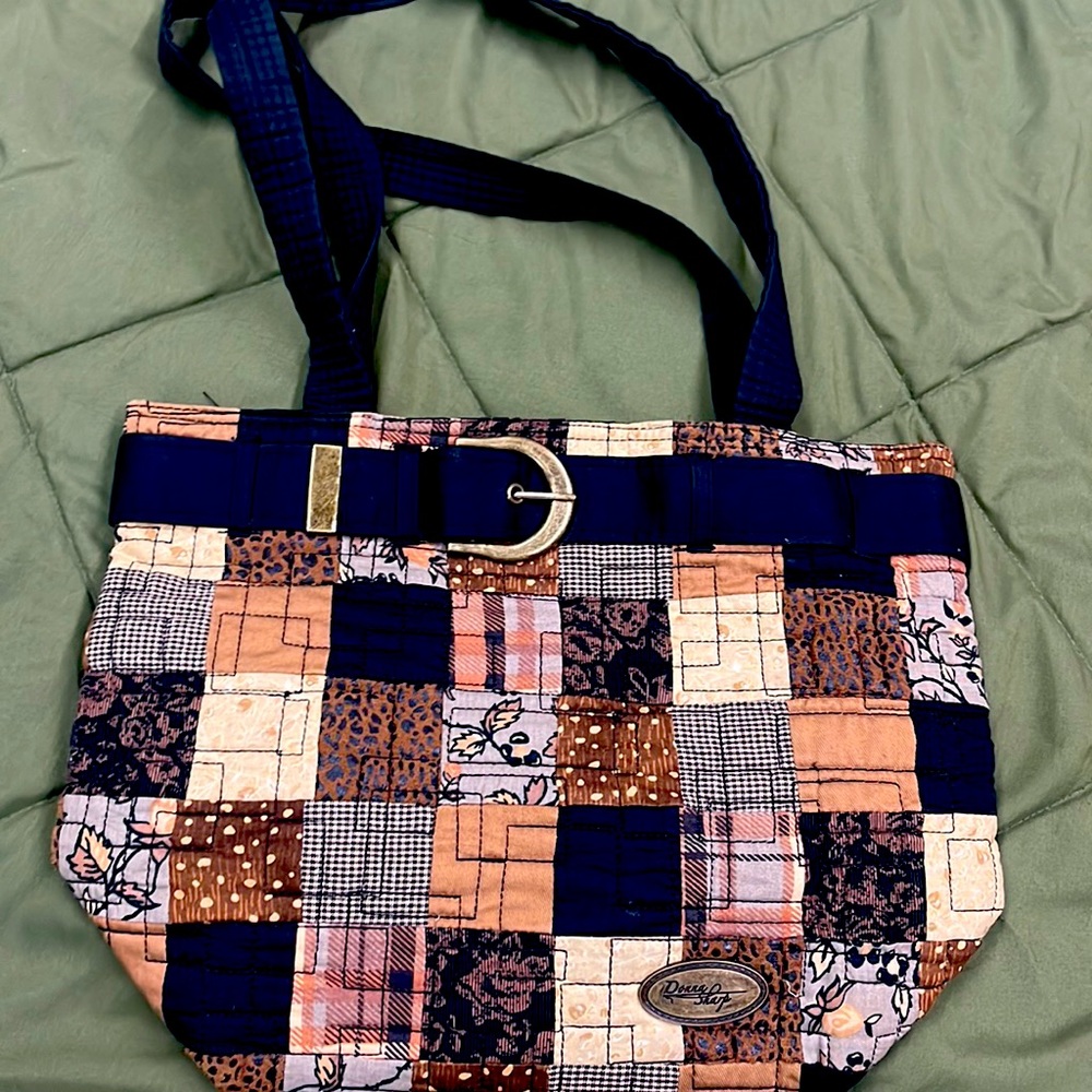 Donna Sharp purse